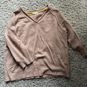 3 quarter sleeve v-neck brown detail sweater